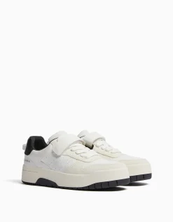 FEMME BERSHKA New*Baskets perforées détail bride