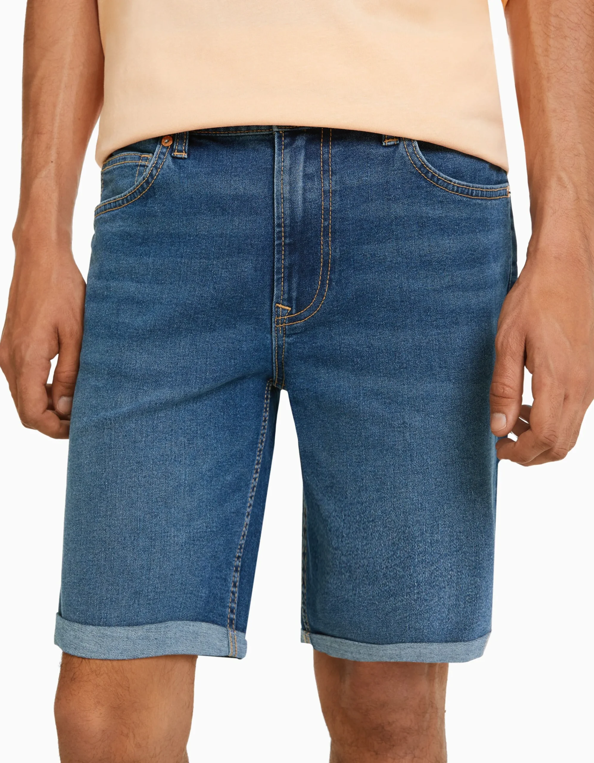 HOMME BERSHKA Bermudas*Bermuda denim skinny retroussé