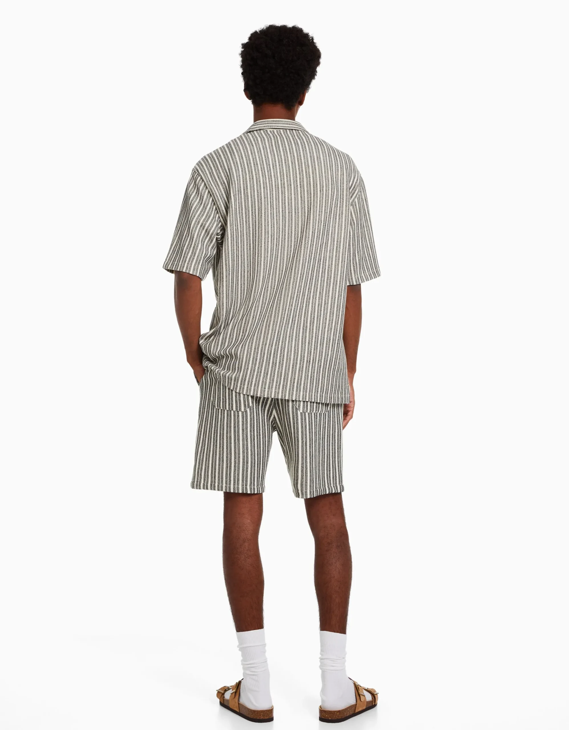 HOMME BERSHKA Bermudas*Bermuda jogger rustique rayures