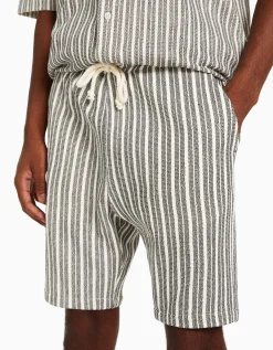 HOMME BERSHKA Bermudas*Bermuda jogger rustique rayures