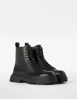 HOMME BERSHKA Bottines*Bottes à lacets semelle crantée homme