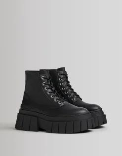 FEMME BERSHKA Bottes et bottines*Bottines à lacets plateforme rayée