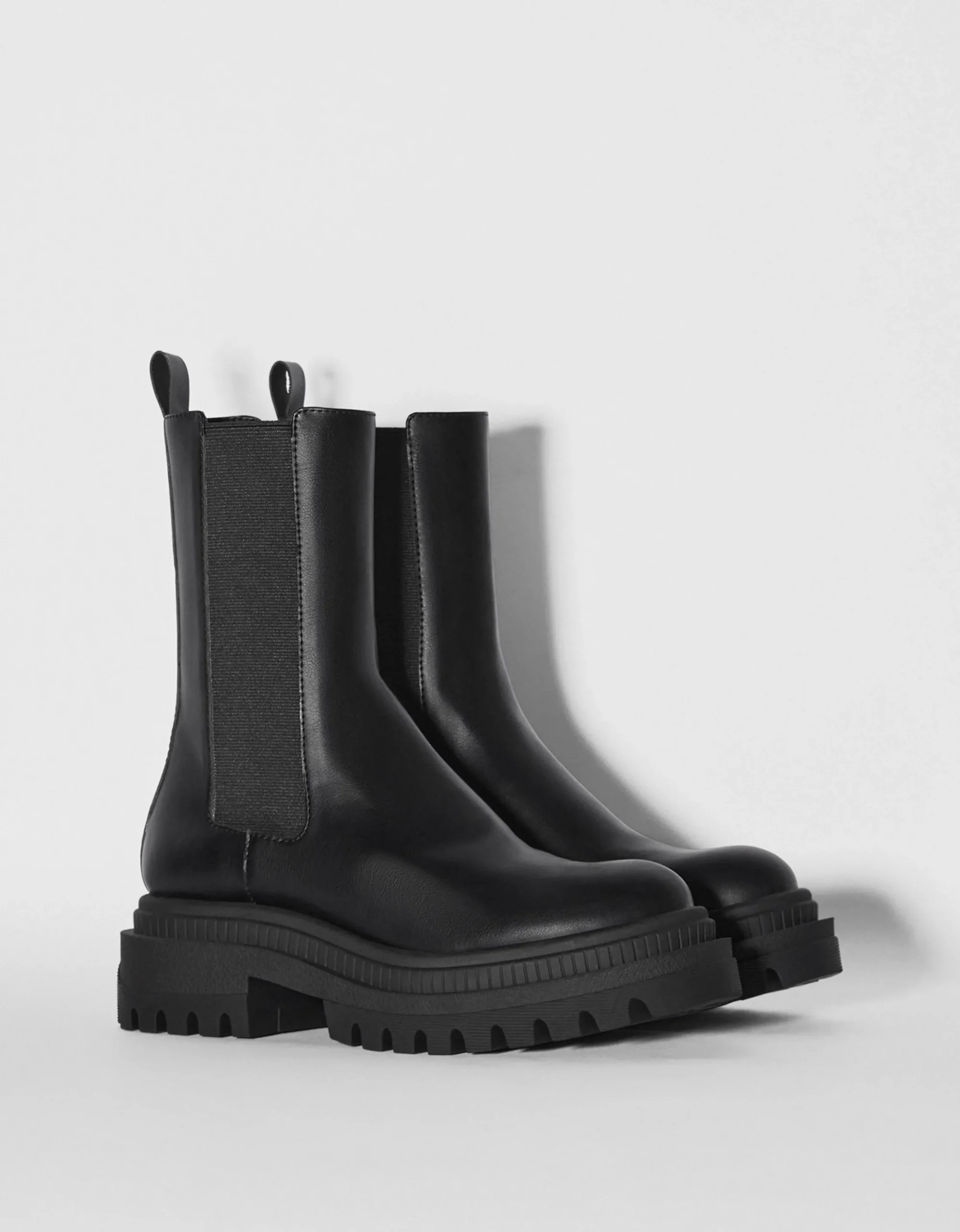 FEMME BERSHKA Shoes Arrival*Bottines plates avec bandes élastiques