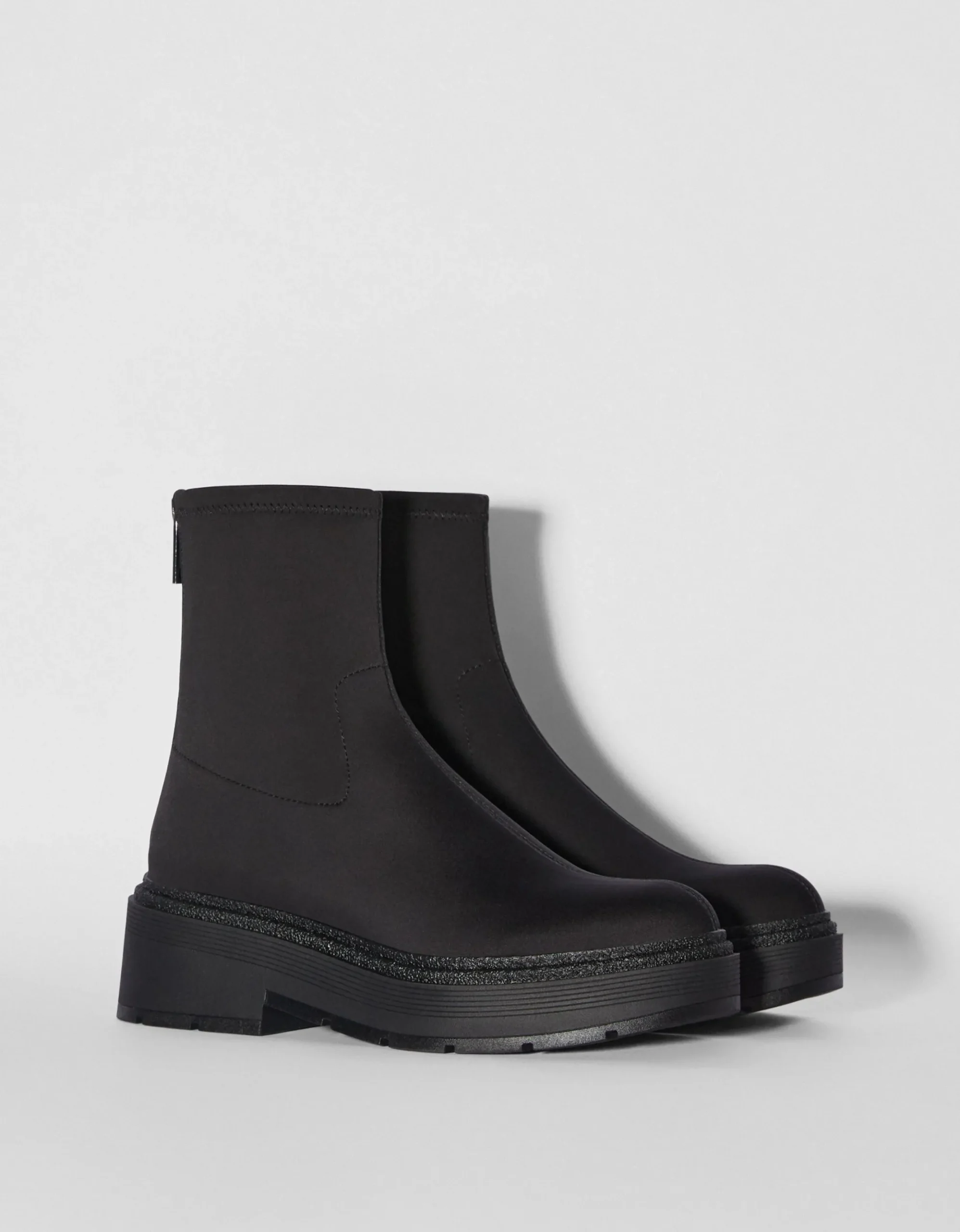 FEMME BERSHKA Bottes et bottines*Bottines plates moulantes