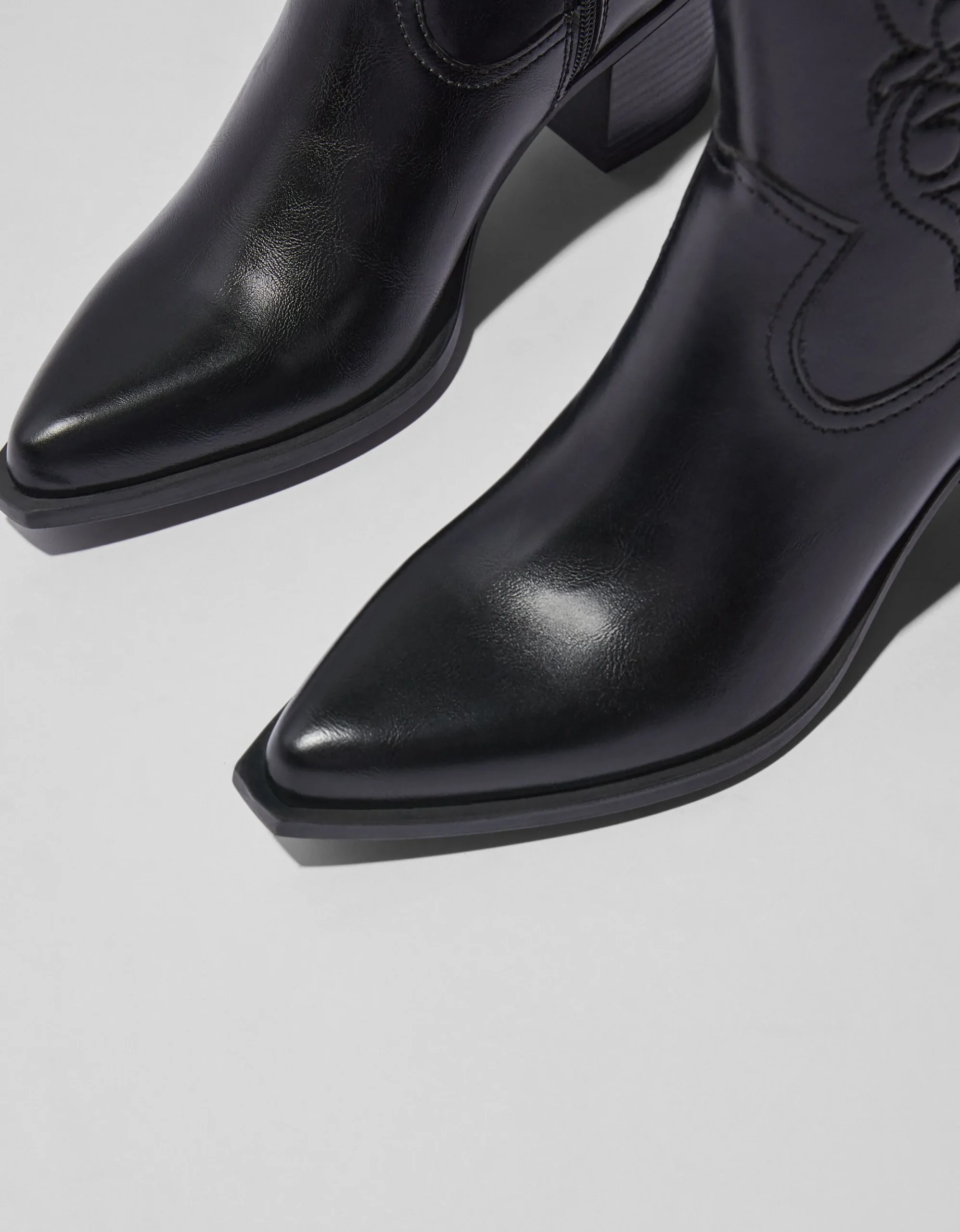 FEMME BERSHKA Cowboy*Bottines talon cowboy