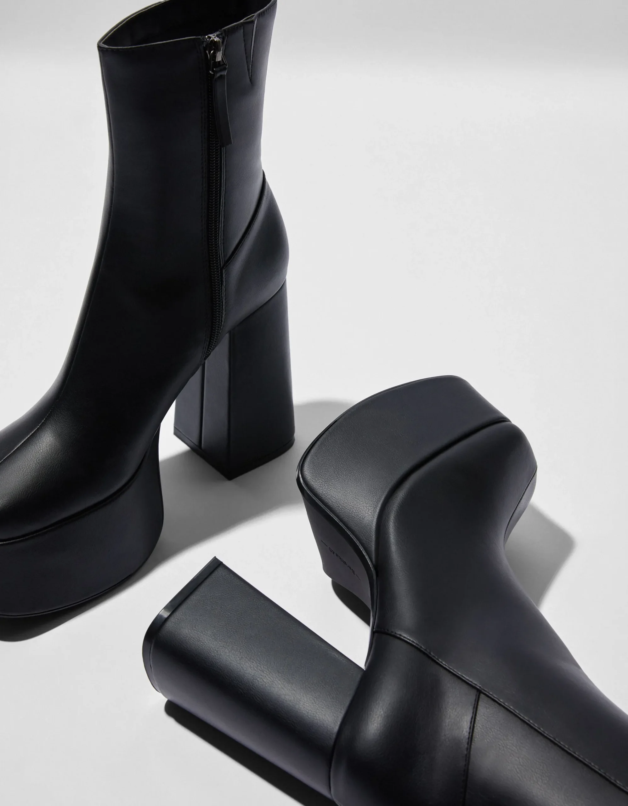 FEMME BERSHKA Similicuir*Bottines talon plateforme XL