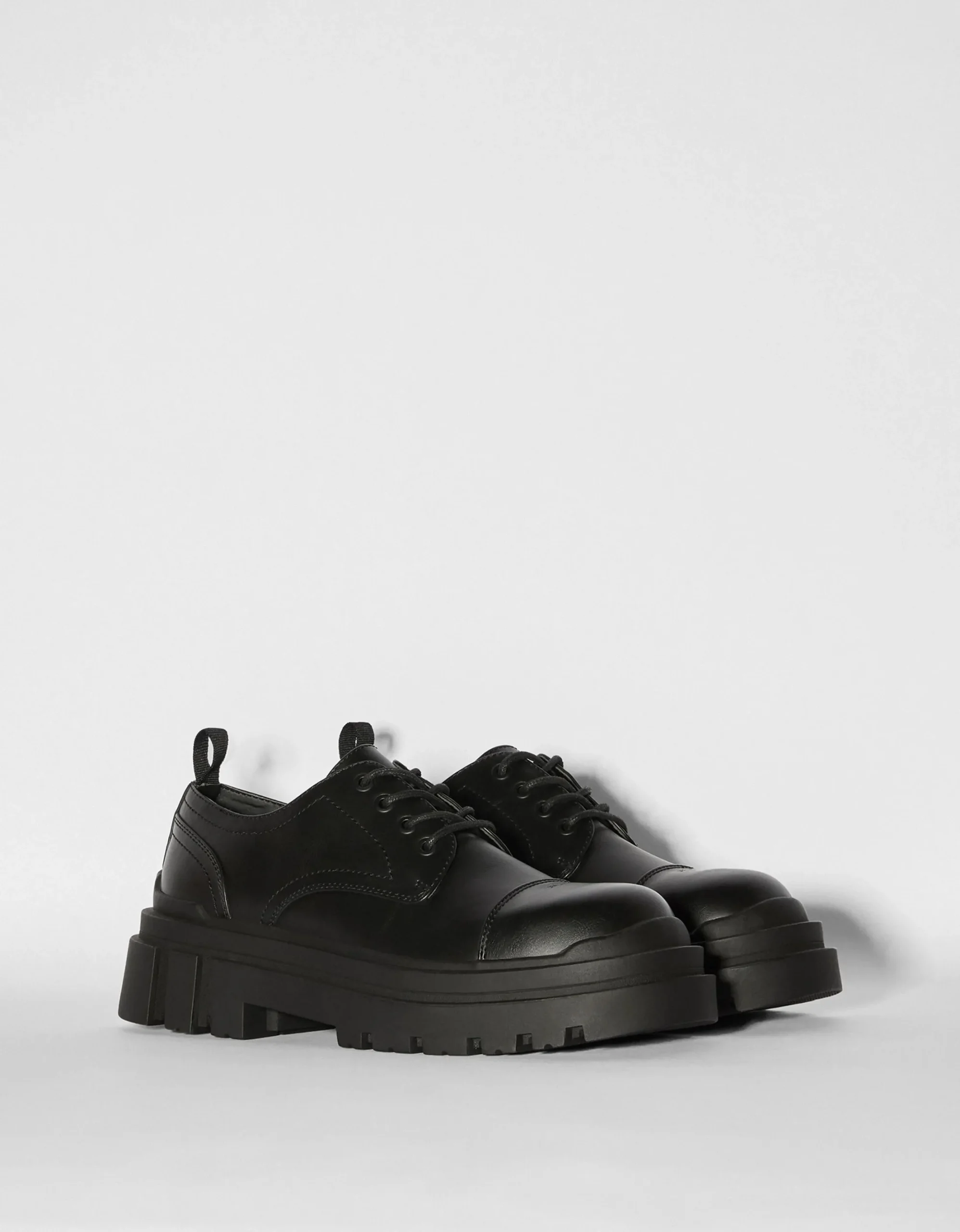 HOMME BERSHKA Chaussures habillées*Chaussure habillées semelle crantée homme