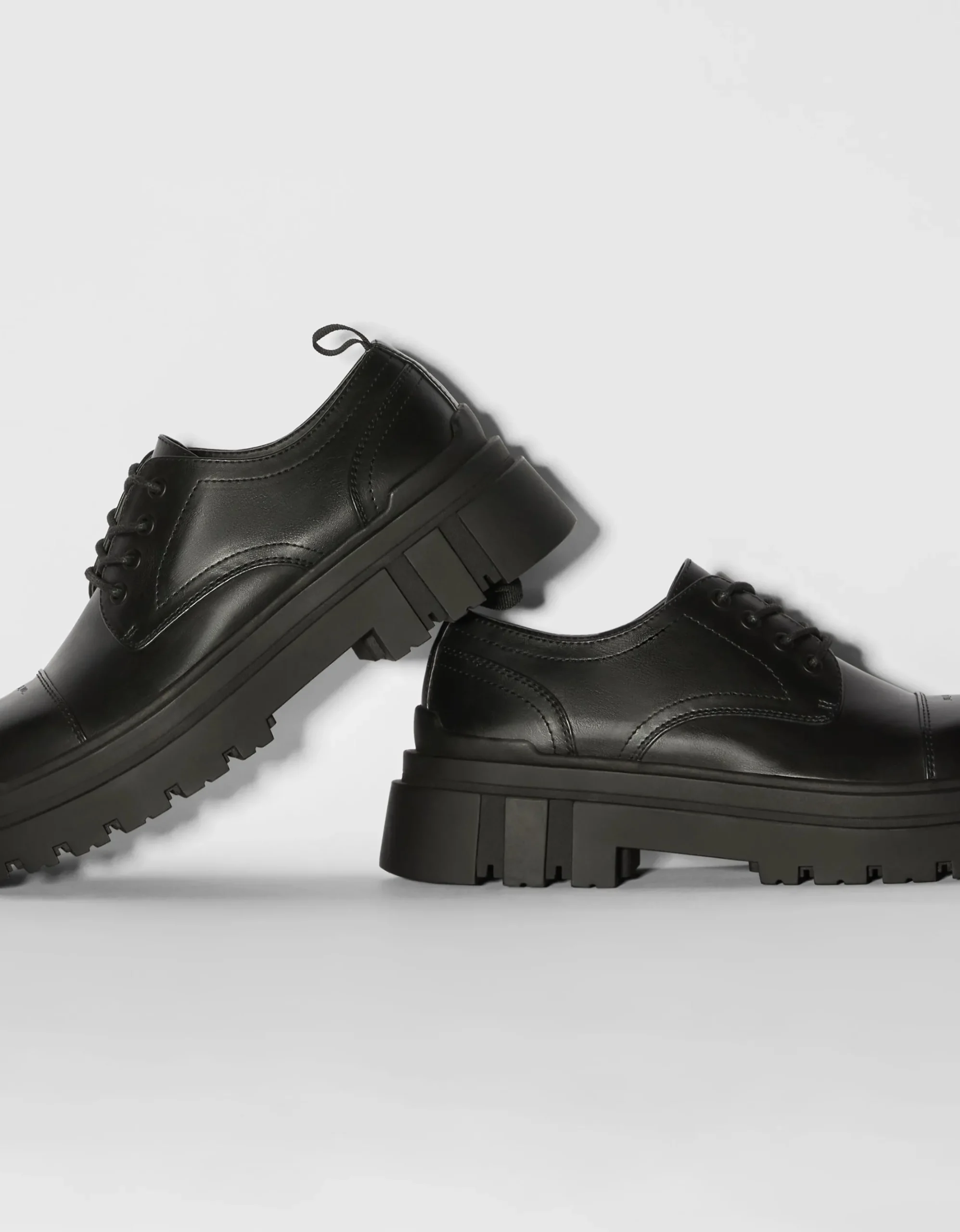 HOMME BERSHKA Chaussures habillées*Chaussure habillées semelle crantée homme