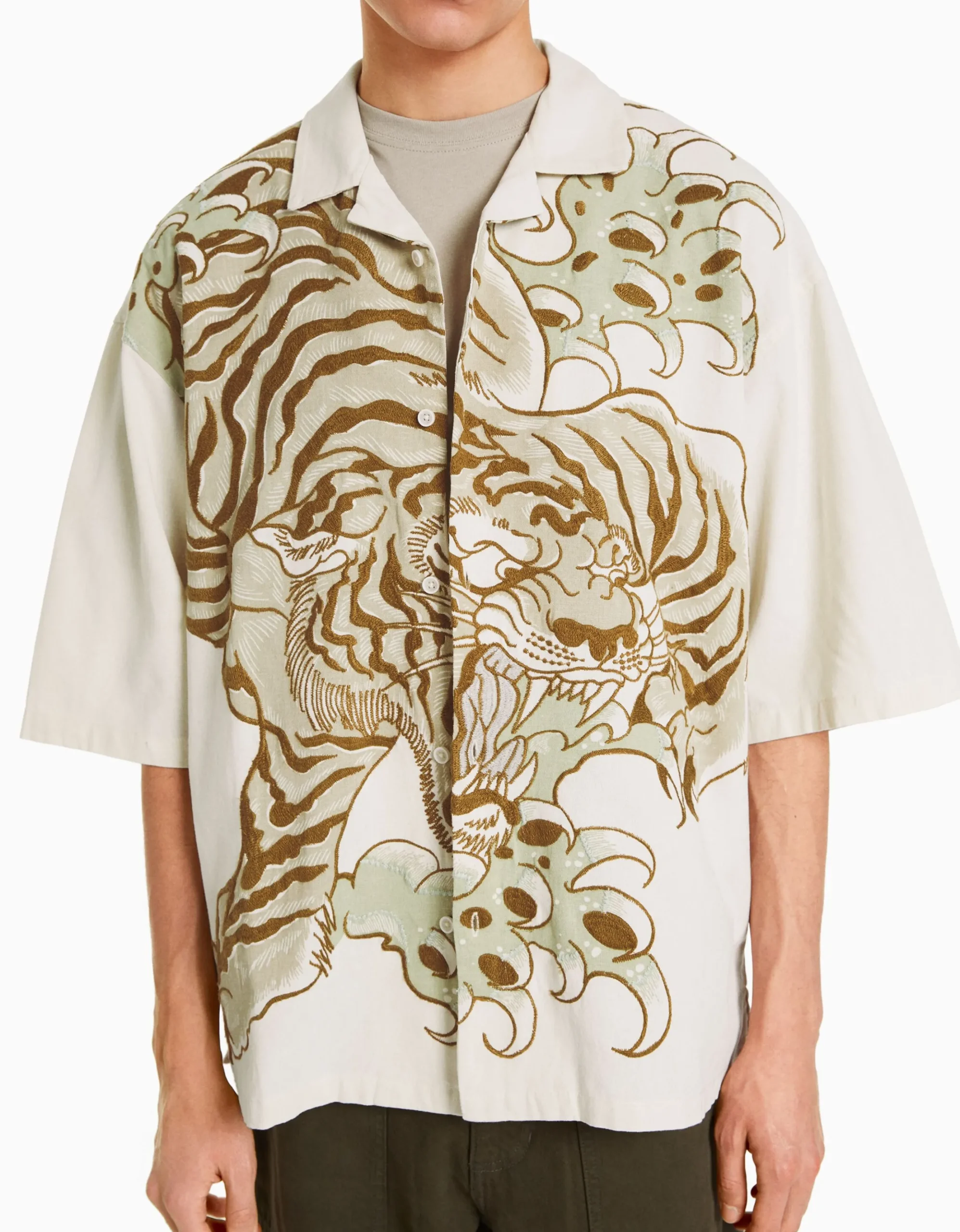HOMME BERSHKA Vêtements*Chemise manches courtes broderie tigre