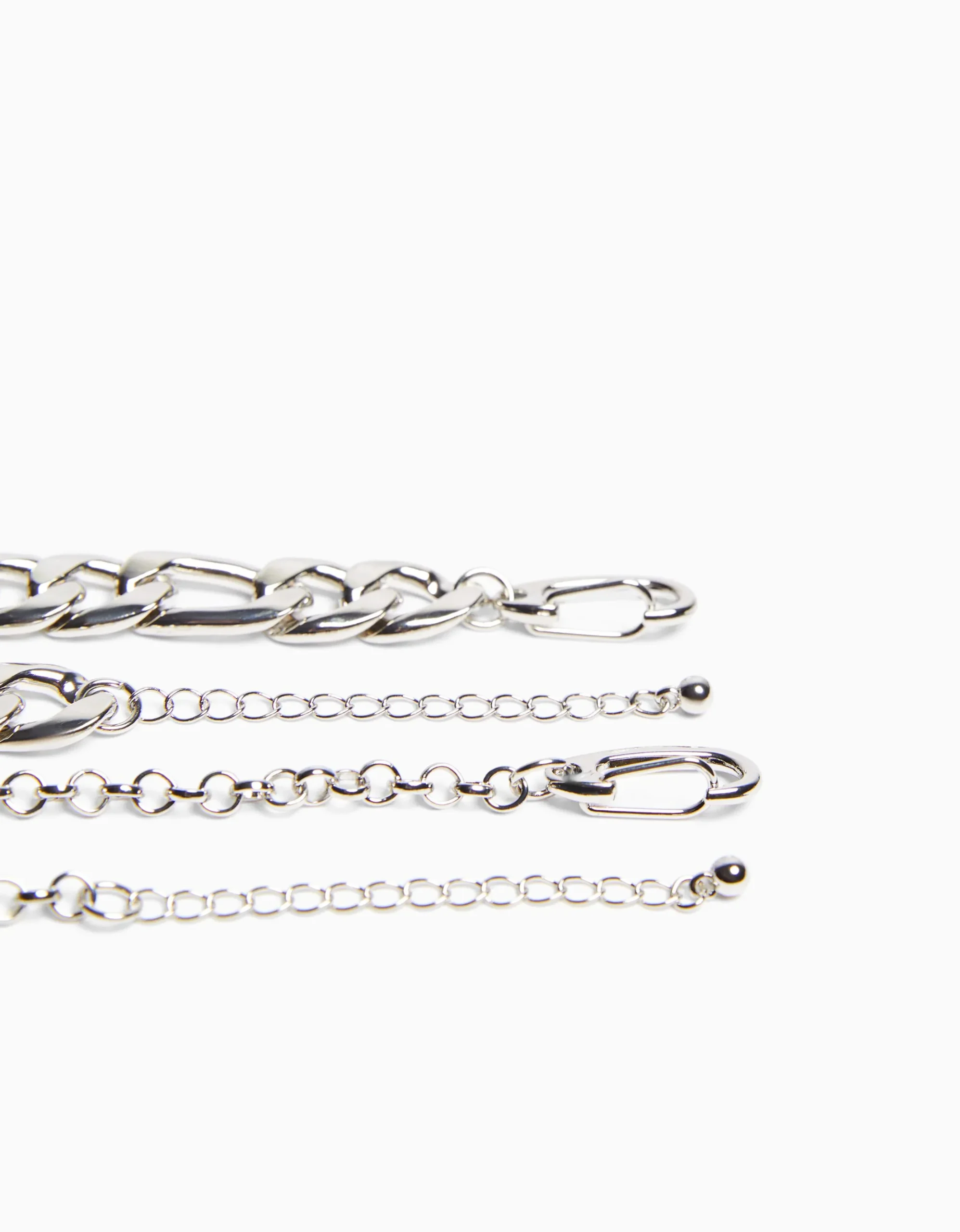 HOMME BERSHKA Tout voir*Collier tête de mort