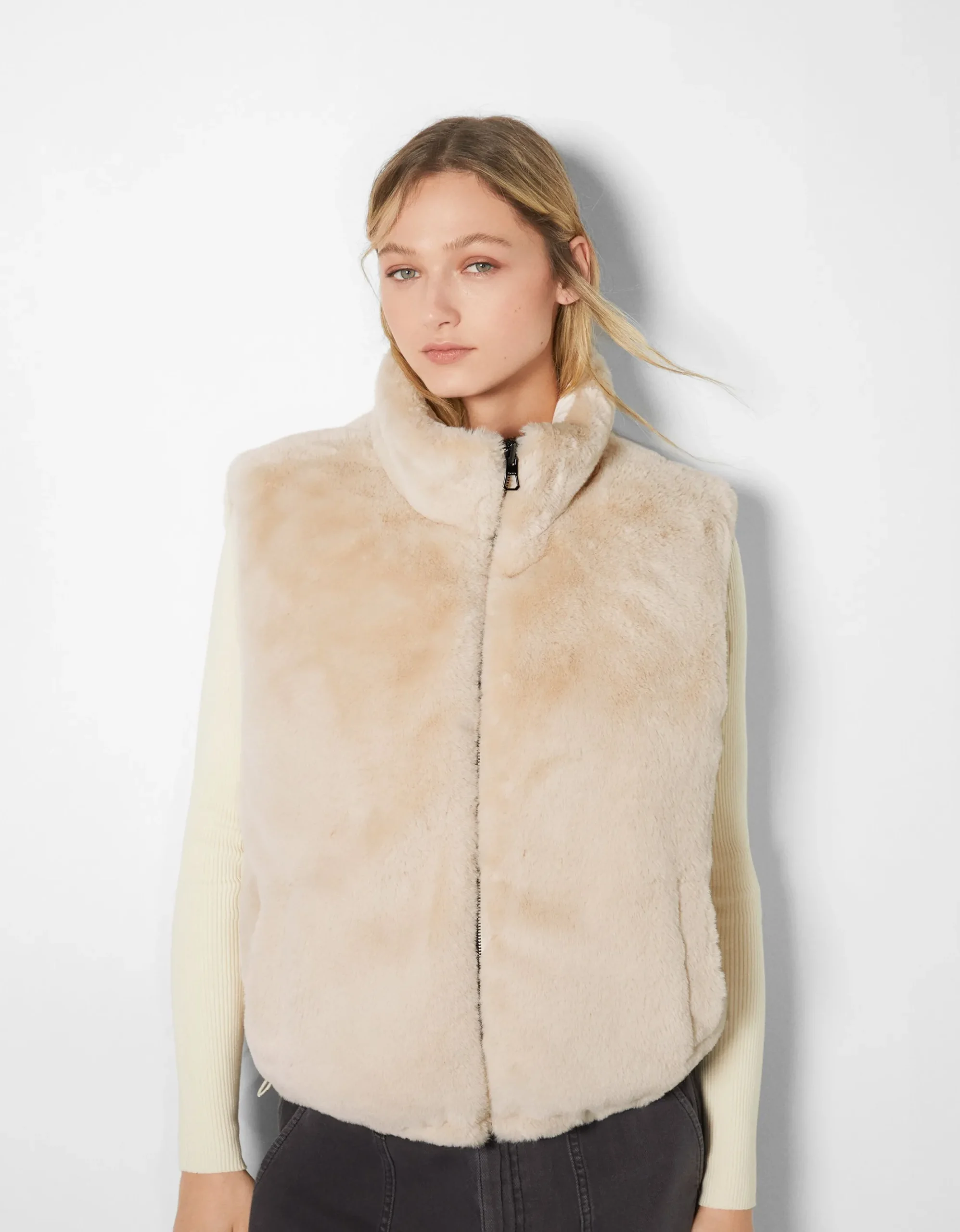 FEMME BERSHKA Gilets sans manches*Doudoune polaire sans manches réversible