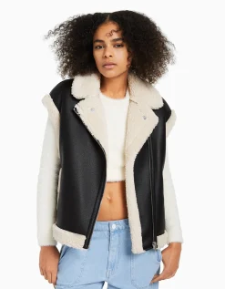FEMME BERSHKA Vestes*Doudoune sans manches double face similicuir