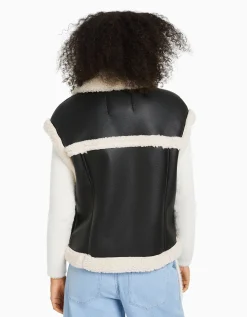 FEMME BERSHKA Vestes*Doudoune sans manches double face similicuir