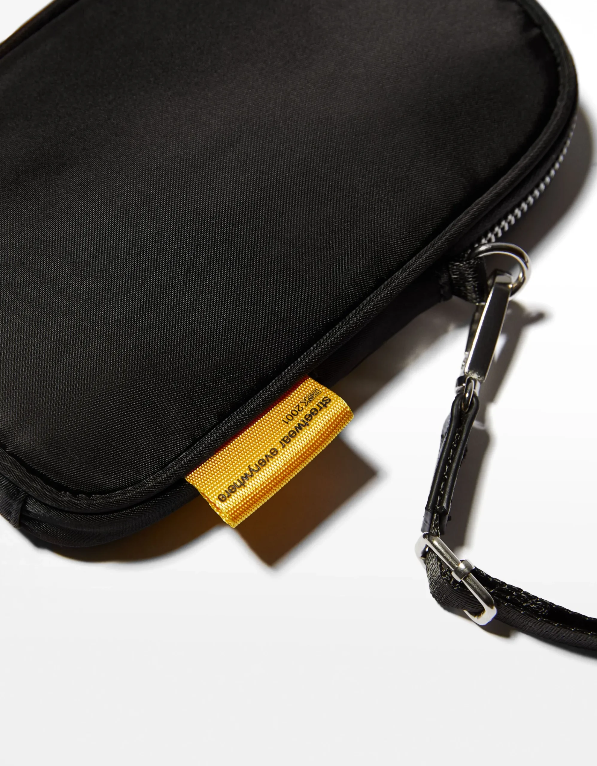 HOMME BERSHKA Tout voir*Housse téléphone bandoulière