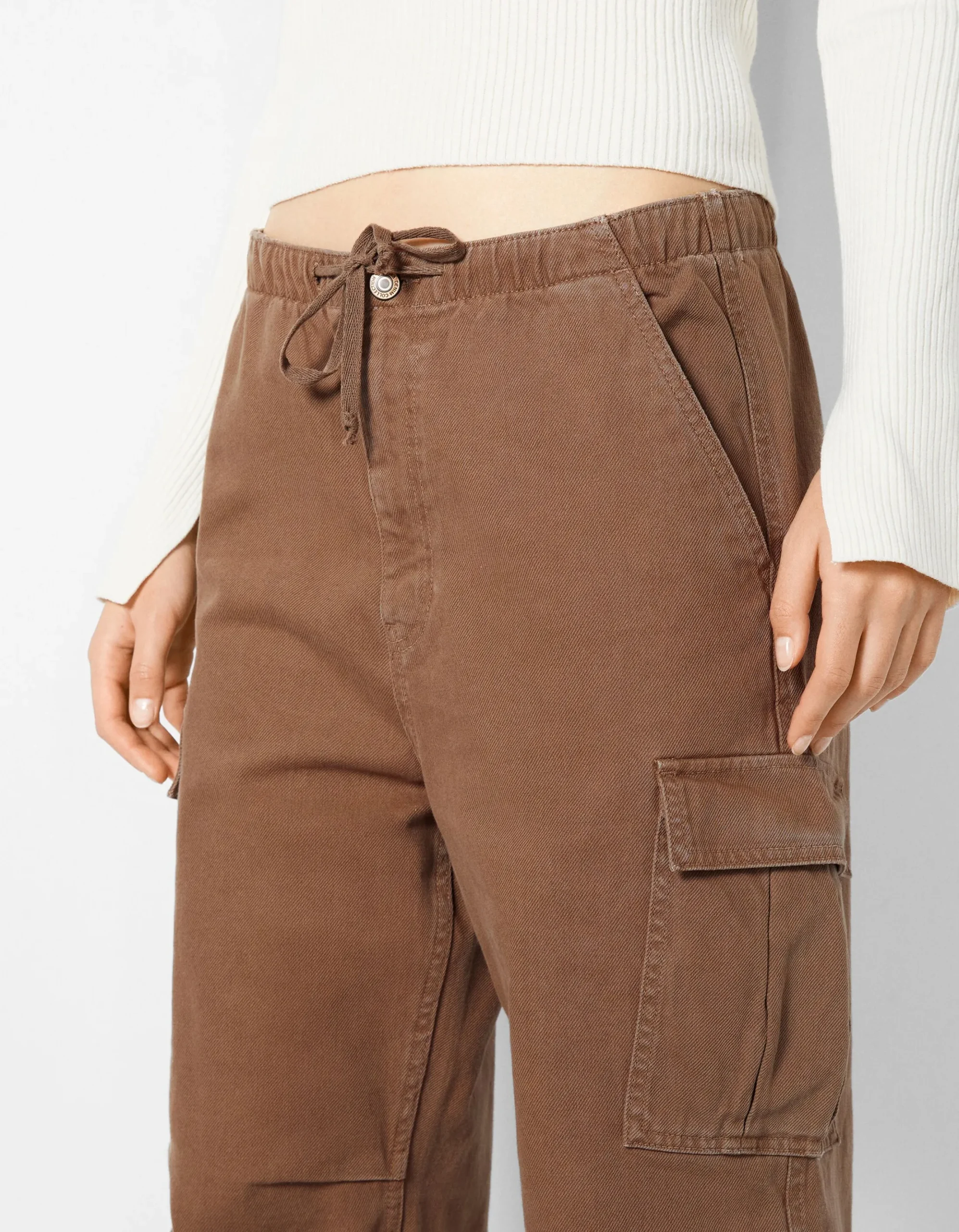 FEMME BERSHKA Cargo et parachute*Jean cargo parachute