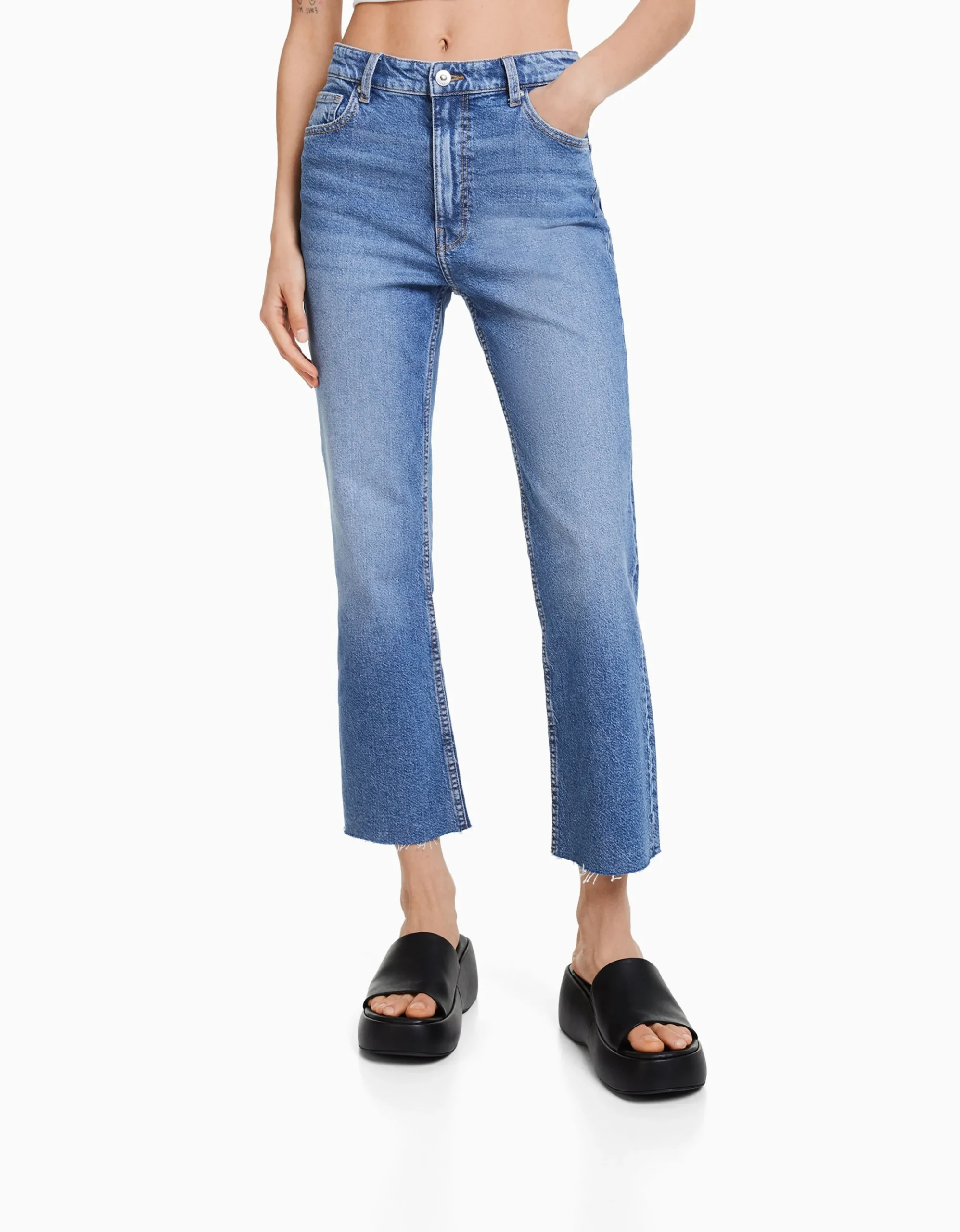 FEMME BERSHKA Vêtements*Jean cropped flare