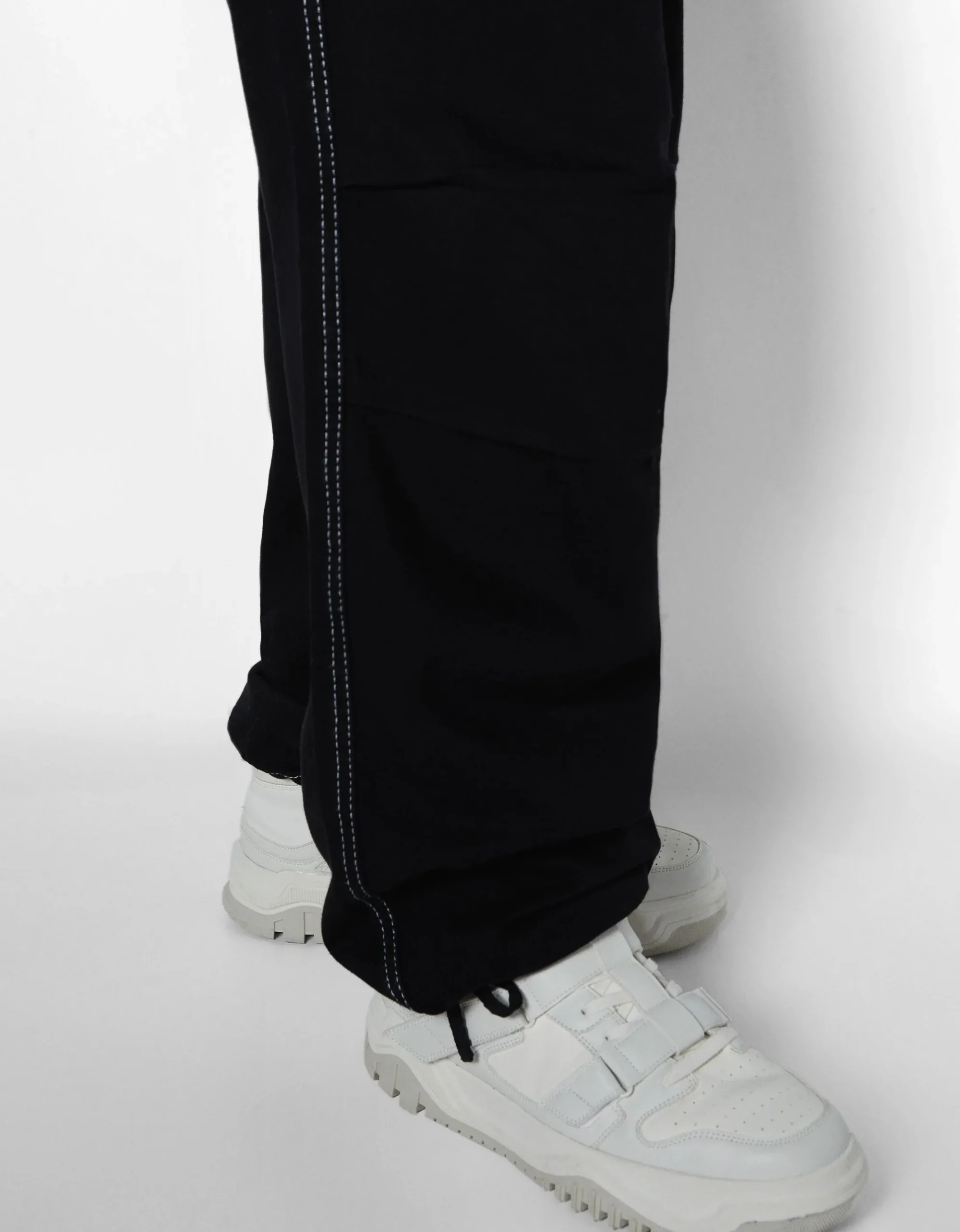HOMME BERSHKA Pantalons et jeans*Jean parachute