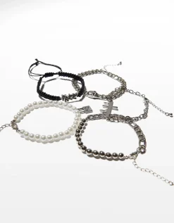 HOMME BERSHKA Tout voir*Lot 5 bracelets croix