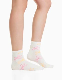 FEMME BERSHKA Tout voir*Lot 3 paires de chaussettes broderie