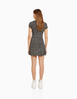 FEMME BERSHKA Robes*Mini-robe manches courtes décolleté imprimé