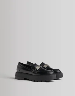 FEMME BERSHKA Chaussures plates*Mocassins détail métallisé