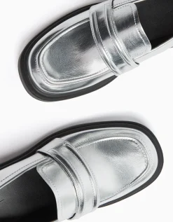 FEMME BERSHKA Chaussures plates*Mocassins métallisés