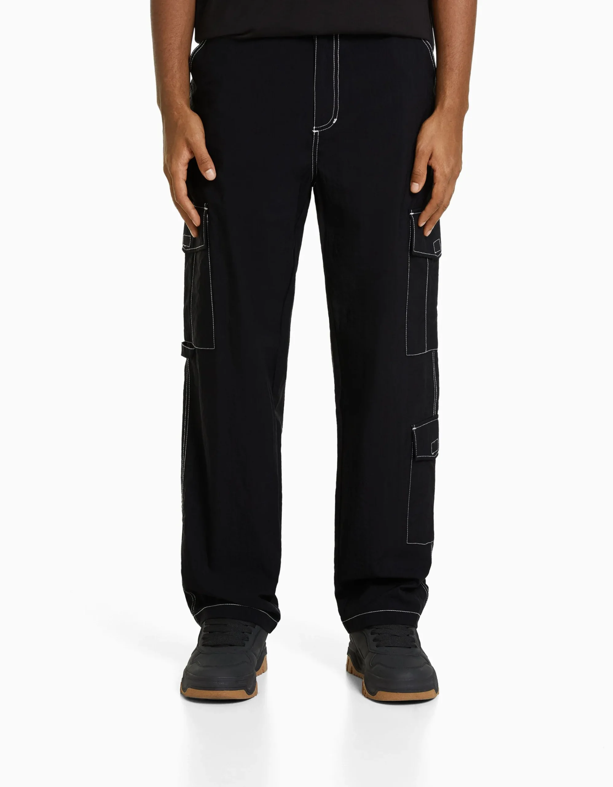 HOMME BERSHKA Pantalons*Pantalon cargo effet nylon fil contraste