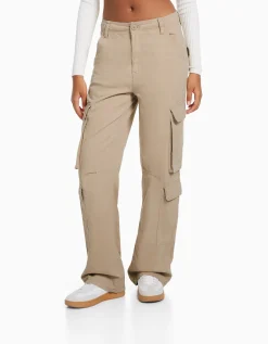 FEMME BERSHKA Vêtements*Pantalon cargo moulant serge multipoches