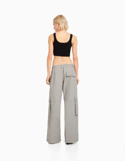 FEMME BERSHKA Vêtements*Pantalon cargo wide leg multipoches