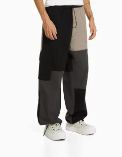 HOMME BERSHKA Cargo et parachute*Pantalon jogger cargo color block