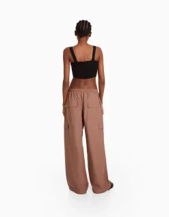 FEMME BERSHKA Pantalons*Pantalon jogger cargo parachute