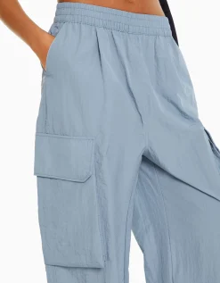 FEMME BERSHKA Vêtements*Pantalon jogger cargo poches effet nylon