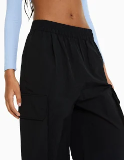 FEMME BERSHKA Vêtements*Pantalon jogger cargo poches effet nylon