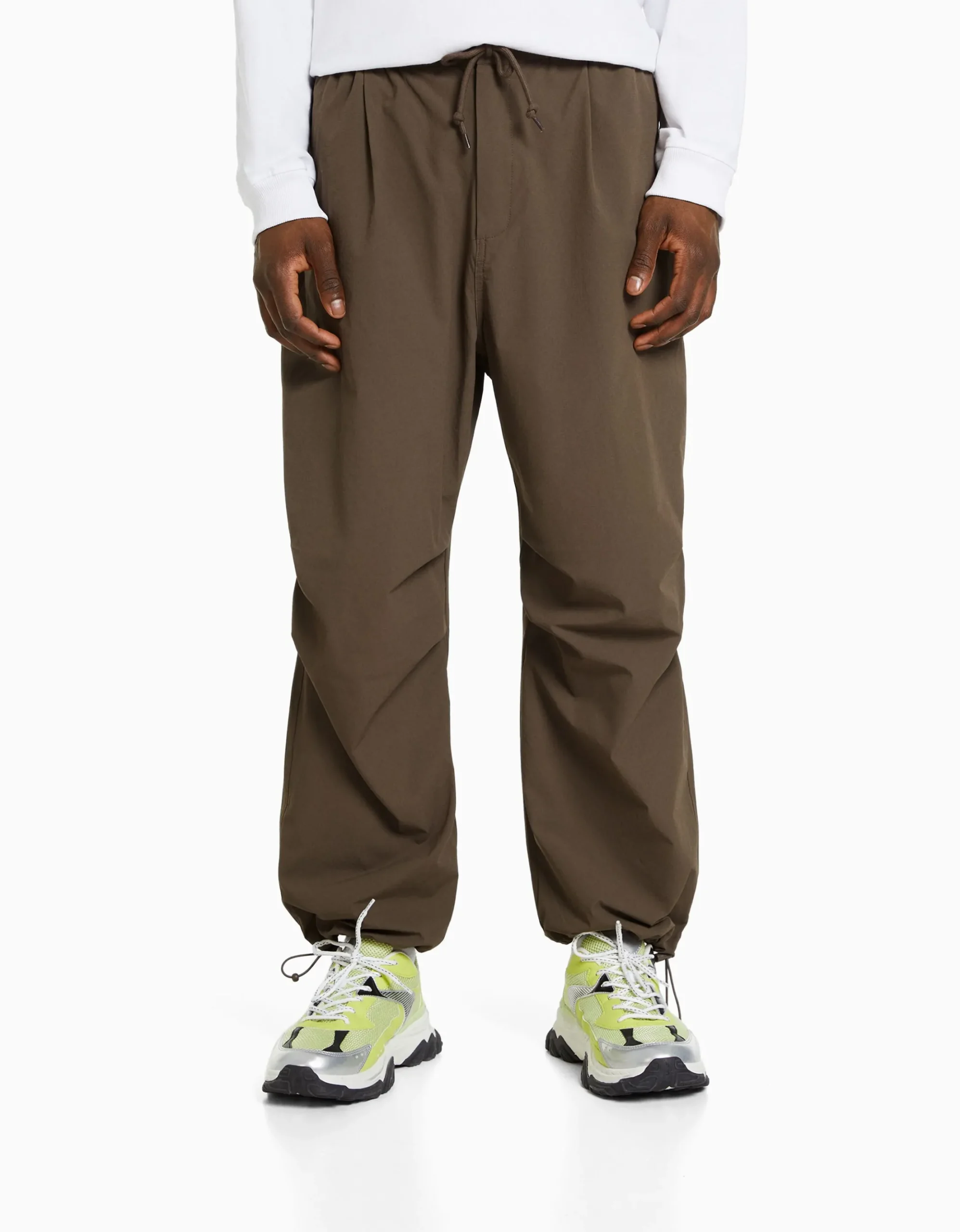 HOMME BERSHKA Pantalons*Pantalon jogger parachute technique