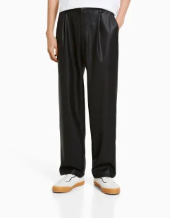 HOMME BERSHKA Pantalons*Pantalon semi jogger similicuir