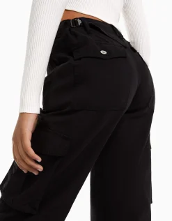 FEMME BERSHKA Vêtements*Pantalon straight cargo réglable