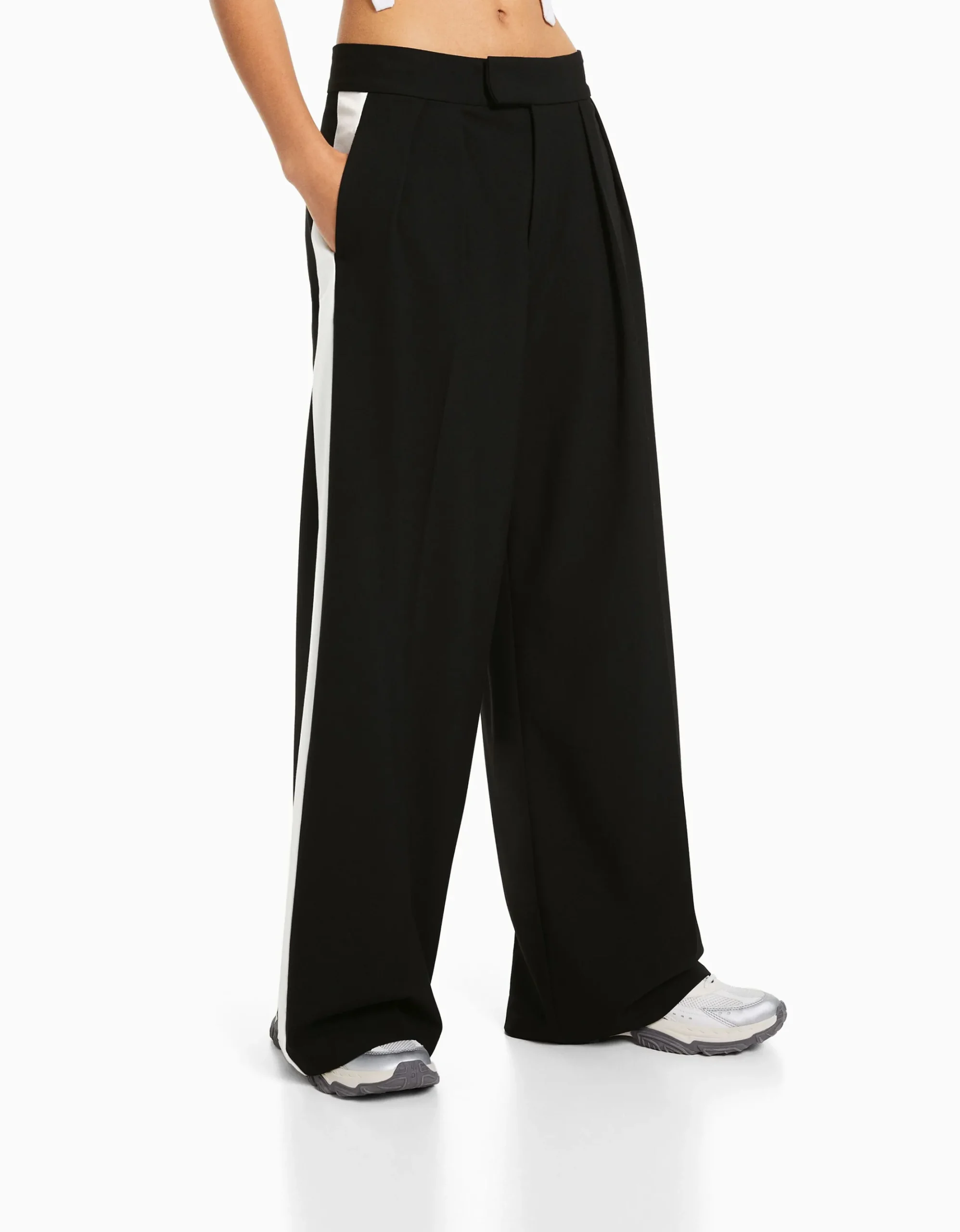 FEMME BERSHKA Pantalons*Pantalon tailoring wide leg bande latérale
