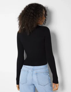 FEMME BERSHKA Pulls*Pull col style collier ras du cou