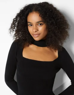 FEMME BERSHKA Pulls*Pull col style collier ras du cou
