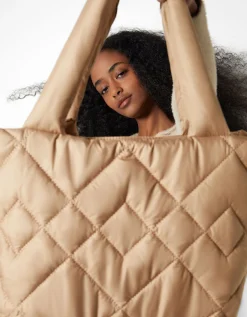 FEMME BERSHKA Tout voir*Sac cabas matelassé anse tissu