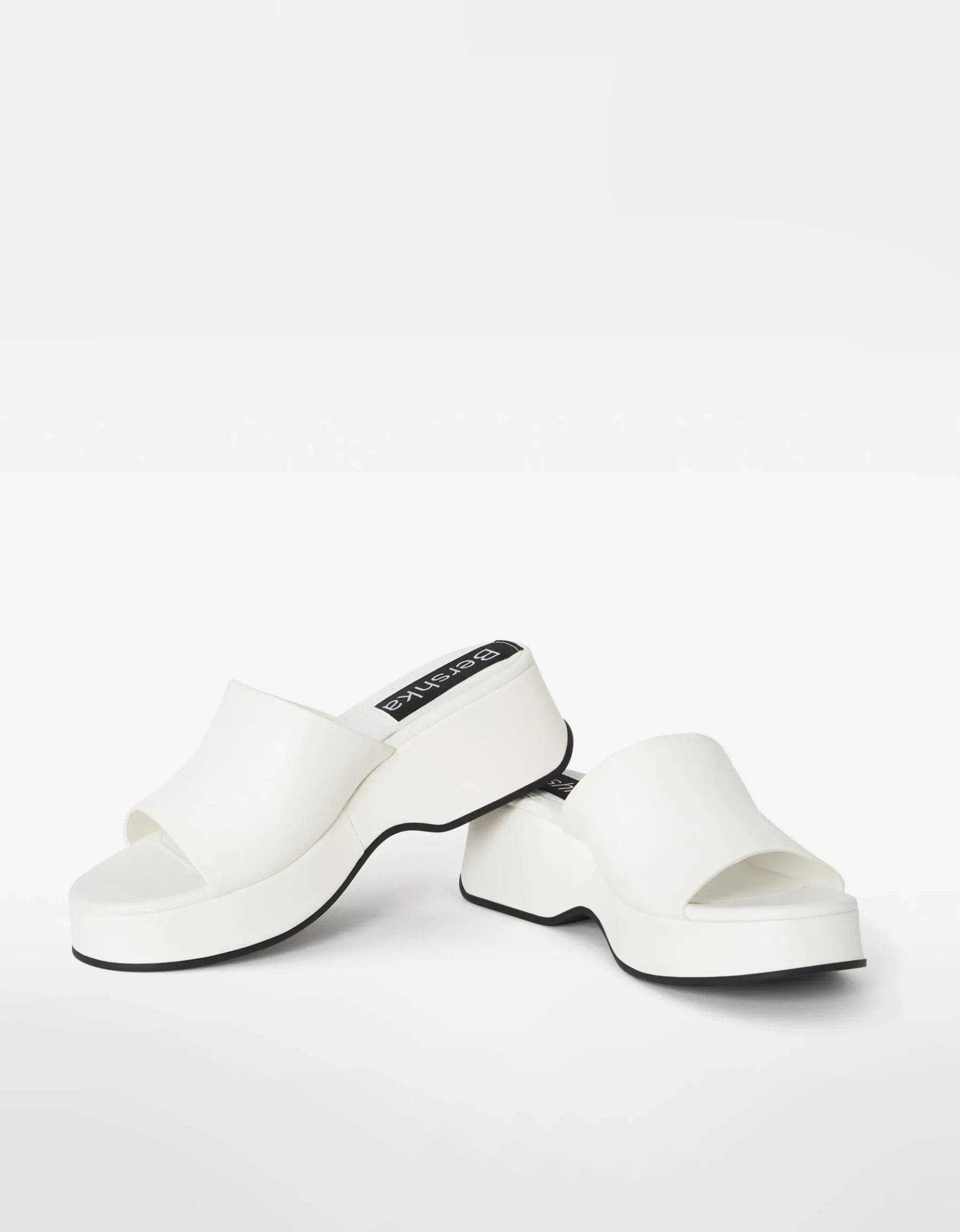 FEMME BERSHKA Sandales*Sandales plateforme