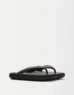 HOMME BERSHKA Sandales*Sandales plates texturées homme