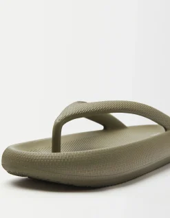 HOMME BERSHKA Basiques*Sandales plates texturées homme