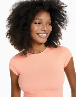 FEMME BERSHKA Tee-shirts*T-shirt manches courtes bord côte