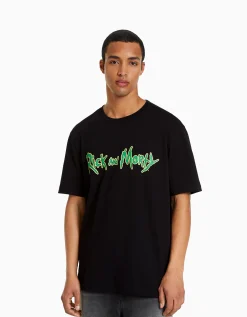 HOMME BERSHKA Vêtements*T-shirt manches courtes regular fit imprimé Rick et Morty