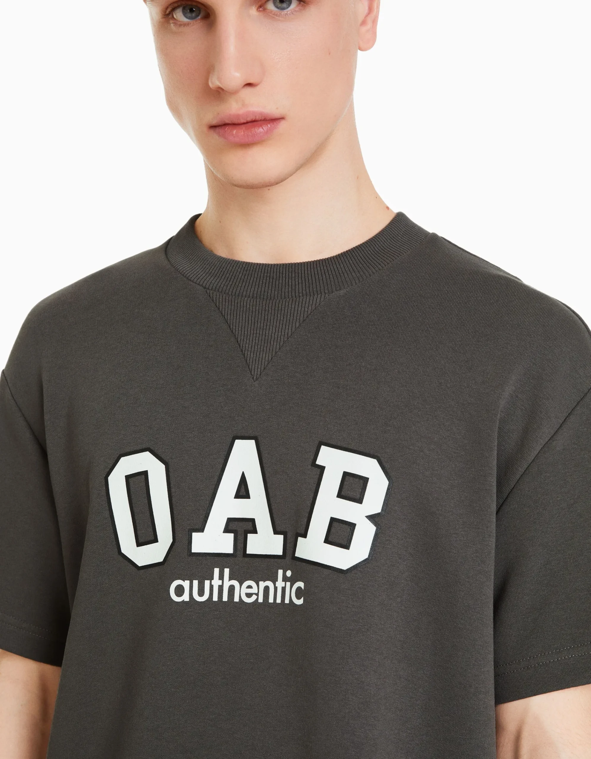 HOMME BERSHKA Tee-shirts*T-shirt molleton imprimé varsity